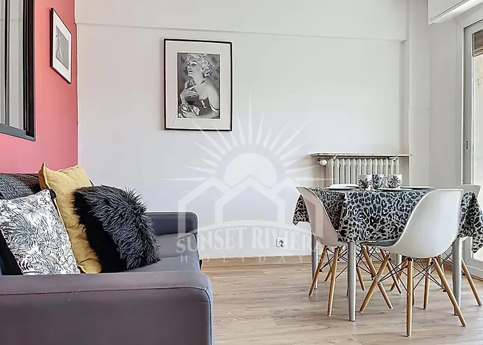 L'aiglon Airco In The Town Center For 4 By Sunset