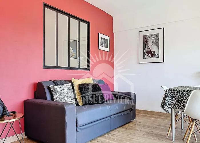 L'aiglon Airco In The Town Center For 4 By Sunset Appartement Antibes